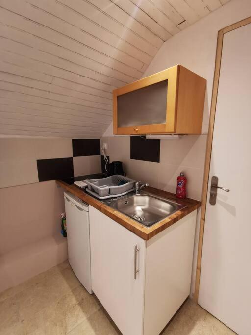 Le Rez De Jardin Apartment Honfleur Ngoại thất bức ảnh